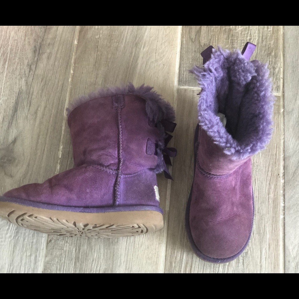 Girls Toddler Purple UGGs with Bow Detail. Size 11